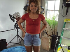 Amatør, Kukk suging, Kjæreste, Latina, Naturlige bryster, Utendørs, Synsvinkel, Tattovering