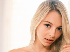 Blondine, Pik sutte, Håndjob, Kysse, Slikning, Lingerie, Mager, Teenager