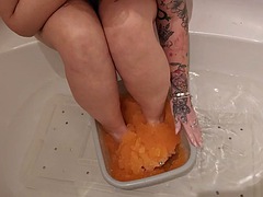 Velké kozy, Nohy, Hardcore, Manželka v domácnosti, Různé pohledy, Softcore, Kozičky, Manželka