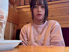 After going to a caf and taking a walk, I masturbated at home and got sick