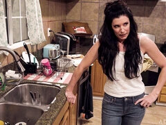 Svart, Kukk suging, Brunette, Dobbel penetrering, Raseblandet, Tenåring, Trekant, Pupper