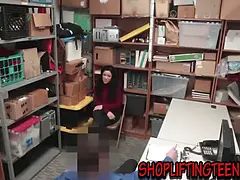 Amateur thief facialized
