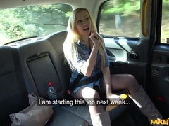 Hatalmas hátsó, Tekintélyes didik, Szőke, Kutya póz, Nyalás, Maszti, Természetes mellek, Szabadban