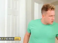 Stor kukk, Blond, Kukk suging, Brunette, Utroskap, Hd, Trekant, Pupper