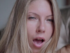 Grosse bite, Blonde, Doigter, Hard, Hd, Culottes ou slips, Solo, Mouillée