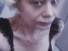 Amatööri, Iso perse, Blondi, Mummo, Alusvaatteet, Vanhempi, Soolo