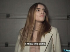 Zadek, Velké péro, Kuřba, Přírodní prsa, Venku, Punčochy, Teenka, Kozičky