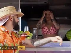 Brazzers - Anna Chambers gets naughty behind the counter and nails James Angel in the food truck