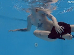 Leie, Frau, Fetisch, Freundin, Hd, Pool, Jungendliche (18+), Unter wasser