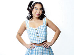 Asiatisk, Baben, Stor stjärt, Avsugning, Brunett, Porrstjärnor, Rakad, Trekant