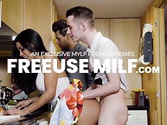 Stor røv, Store bryster, Blondine, Pik sutte, Sædskud, Kæmpe stor, Pov, Bryster