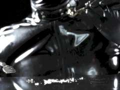 Lábfej fétis, Egyedül