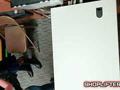 Fångad, Cougar, Långt ner i halsen, Snopp, Milf, Uniform