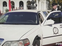 Blondine, Auto, Europäisch, Hardcore, Absätze, Masturbation, Milf, Rasiert