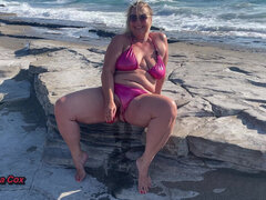 Gorda, Playa, Bikini, Consolador, Hembra, Masturbación, Madres para coger, Solo