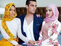 18, Iso perse, Iso kulli, Suihinotto, Takaapäin, Luonnolliset tissit, Teini, Tissit