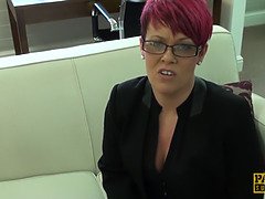 Bdsm, Kuřba, Britskej, Striekanie semena, Poníženie, Milf  mčbp, Ryšavé, Sekretárka