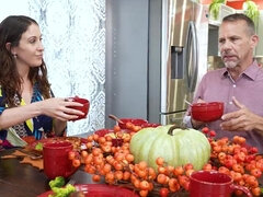 Kuřba, Brunetka, Cuckold, Sperma v puse, Kuchyně, Milf žcbp, Pička, Polykání