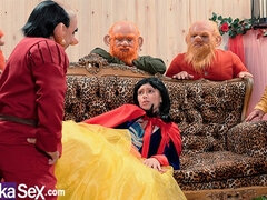 Watch adroit Snow White's dirt
