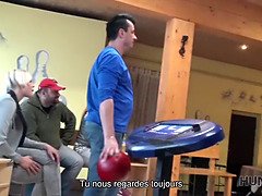 Sucer une bite, Cocu, Européenne, Hd, Argent, Pov, Public, Réalité