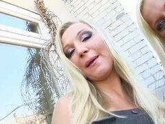 Stor stjärt, Stora tuttar, Avsugning, Galen, Grupp, Handjobb, Mogen, Milf