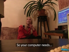 Amatorka, Blondynka, Obciąganie, Styl na pieska, Na wolnym powietrzu, Punkt widzenia, Publiczny