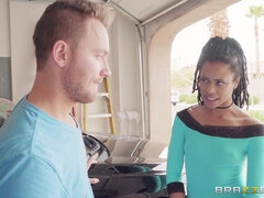 Nero, Macchina, Interrazziale