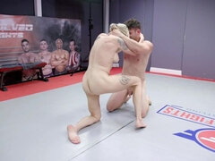 Sædskud, Ansigt sidde, Kysse, Fisse, Ridning, Tatovering, Bryster, Wrestling