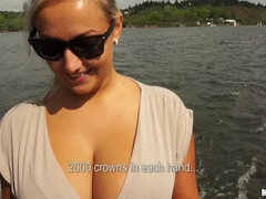 Stora tuttar, Blondin, Bystig, Milf, Mamma, Pengar, Monster, Pov