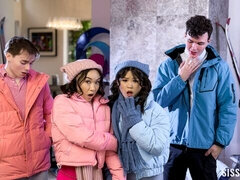 18 летние, Большая жопа, Большой член, Минет, Собачьи, Вчетвером, Натуральные сиськи, Молоденькие