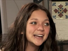 Blond, Bruinharig, Hd, Lesbisch, Likken, Natuurlijke tieten, Buiten, Kut duiken