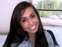 Leie, Blasen, Braunhaarige, Spermaladung, Erstes mal, Hardcore, Natürlichen titten, Schüchtern