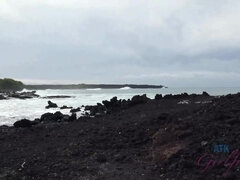 Amatör, Strand, Fingering, Blottande, Flickvän, Orgasm, Pov, Offentlig