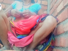 Indian Desi Bhabhi Saree Show Full Fingering Sex