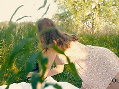 Tekintélyes didik, Szőke, Cumizás, Poharak, Nagyapa, Szabadban, Nyilvános, Tetkó