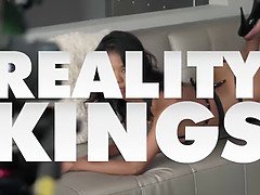Mooi, Grote lul, Blond, Rondborstig, Hardcore, Schreeuwen, Tiener, Tieten likken