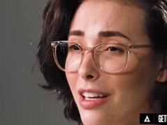 Brunetta, Clitoride, Femmina, Occhiali, Tette naturali, Orgasmo, Figa, Solo