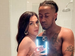 Velike joške, Črnke, Fafanje, Rjavolaska, Doggystyle, Dekle drka tiča, Medrasni seks, Muco