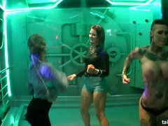 Blondynka, Ubrani, Taniec, Nagi, Orgia, Strona, Pornstars, Swingers