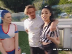 Amatööri, Suihinotto, Ryhmä, Kotitekoinen, Juhlat, Näkökulma pov, Teini, Kolmen kimppa