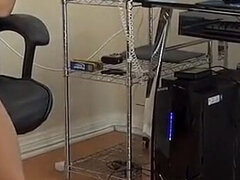 18, Rjavolaska, Par, Ženska dominacija, Stopala fetiš, Pete, Sužnja, Najstnice