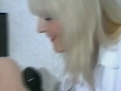 Blond, Dildoen, Hunn, Tysk, Onani, Milf, Retro
