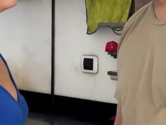 Stor stjärt, Par, Latina, Milf, Naken, Pov, Överraskning, Tonåring