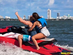 Popó, Kisbaba, Hatalmas hátsó, Monumentális dákó, Tekintélyes didik, Eszetlen, Édes, Nuni