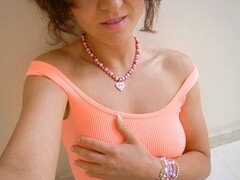 Brunette brune, Tromperie, Couple, Cocu, Conversation vulgaire, Mère que j'aimerais baiser, Orgasme, Petite femme