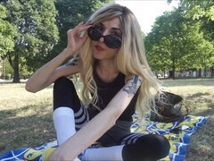 Γυναικεία επιβολή, Ερωμένη, Παπουτσια