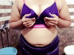 Pissing, big nips, big butts