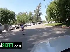 18 ans, Amateur, Cul, Gros cul, Grosse bite, Sucer une bite, Tir de sperme, Criant