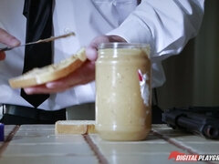 Bad, Kukk suging, Bil, Ansiktssperm, Slikking, Utendørs, Fitte, Kort hår