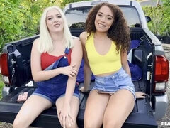 Culo grande, Verga grande, Estilo perrito, Ébano, Ffm, Interracial, Tetas naturales, Adolescente